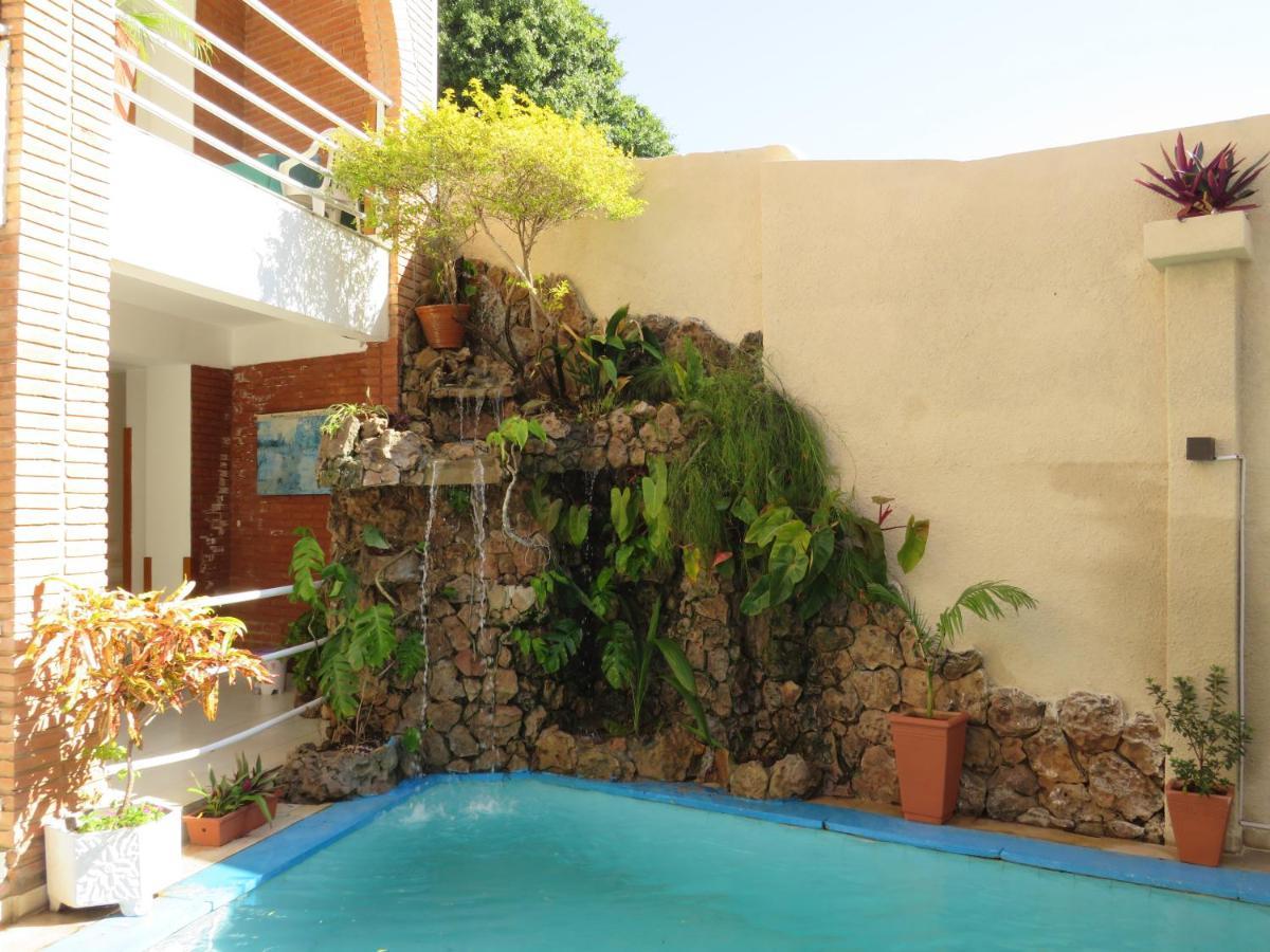 Hotel Palmas Del Sol อะซุนซิออง ภายนอก รูปภาพ