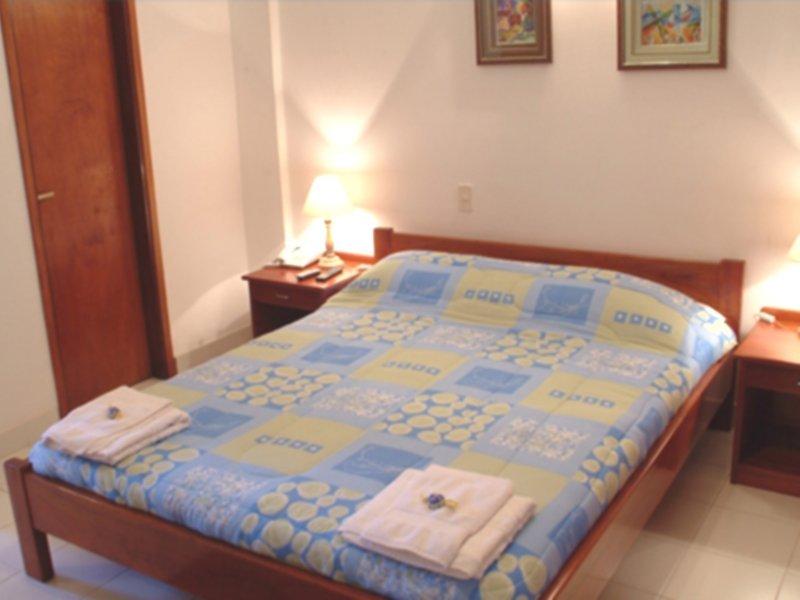 Hotel Palmas Del Sol อะซุนซิออง ภายนอก รูปภาพ