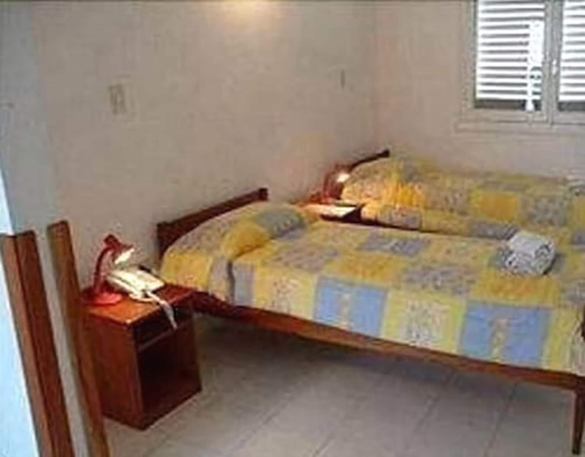 Hotel Palmas Del Sol อะซุนซิออง ภายนอก รูปภาพ