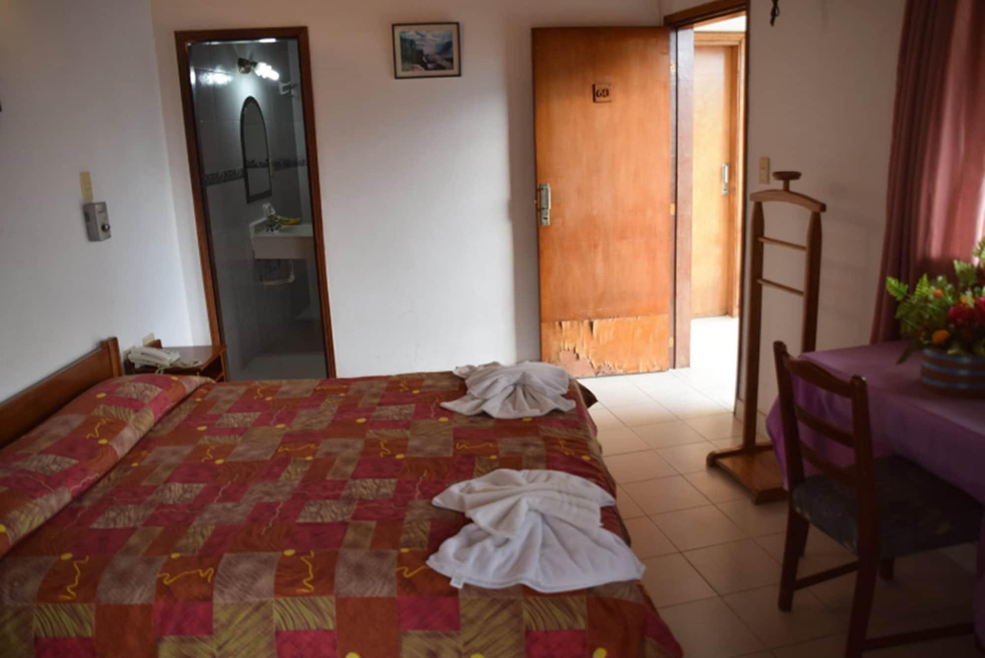 Hotel Palmas Del Sol อะซุนซิออง ภายนอก รูปภาพ