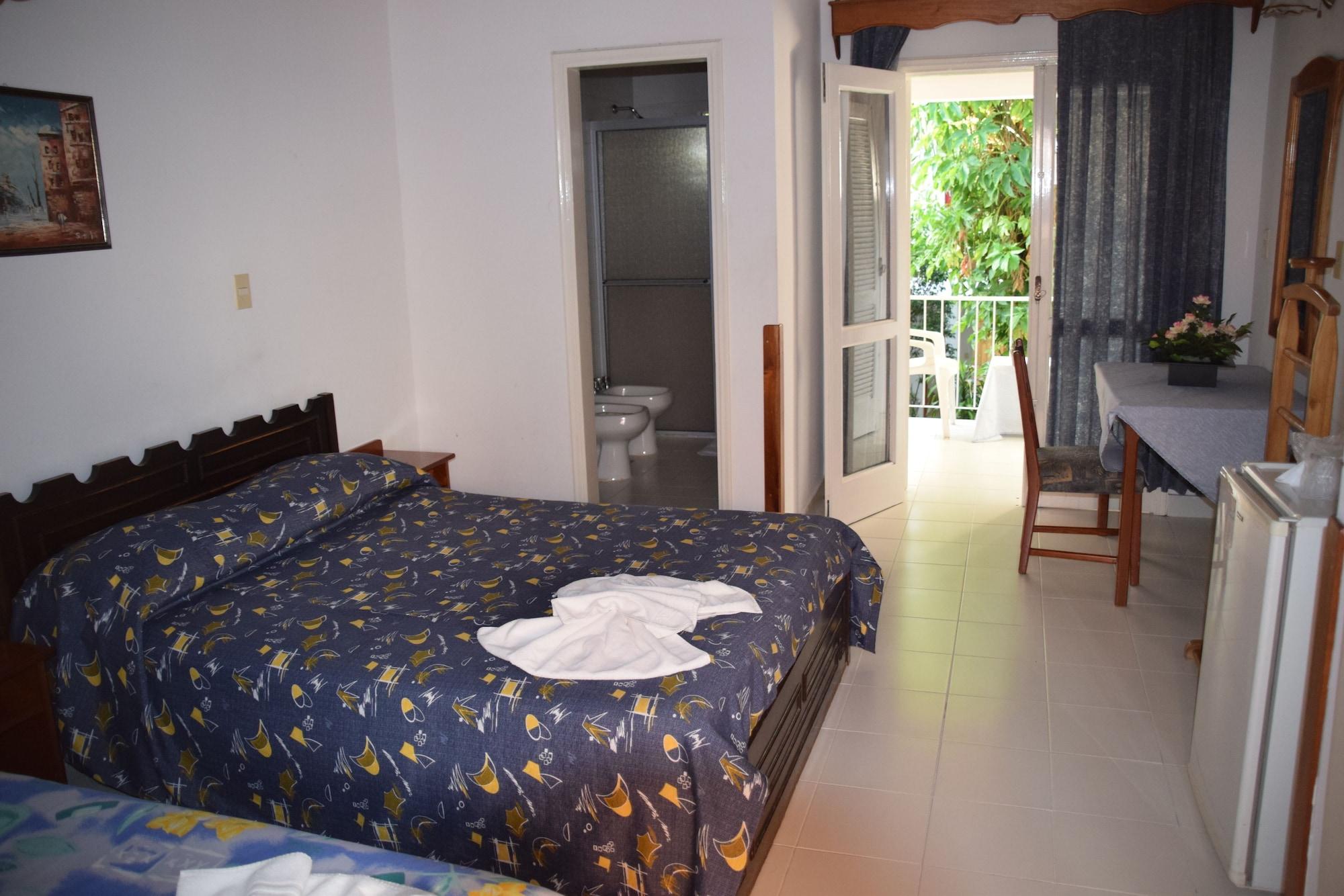 Hotel Palmas Del Sol อะซุนซิออง ภายนอก รูปภาพ