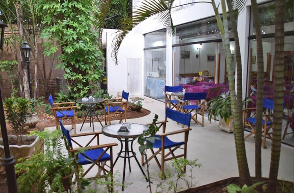 Hotel Palmas Del Sol อะซุนซิออง ภายนอก รูปภาพ
